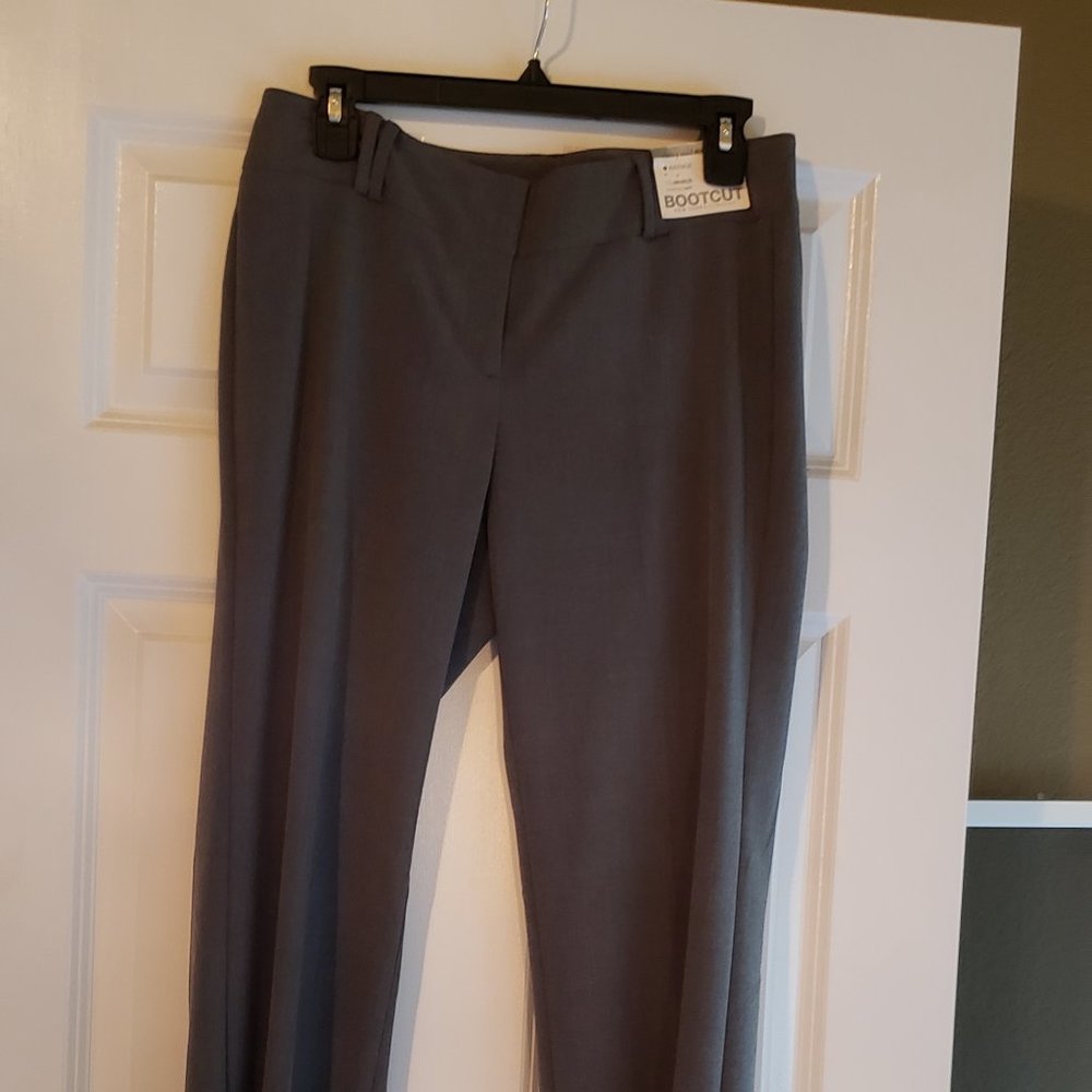 NY&CO Women's Mid-Rise Curvy-Fit Bootcut Pant - City Stretch